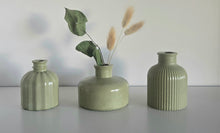 Load image into Gallery viewer, Bud Vases