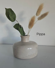 Load image into Gallery viewer, Bud Vases