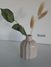 Load image into Gallery viewer, Bud Vases