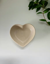 Load image into Gallery viewer, Mini Heart Jewelry Dish