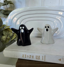 Load image into Gallery viewer, Ghost Decor- Black