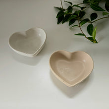 Load image into Gallery viewer, Mini Heart Jewelry Dish