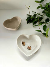 Load image into Gallery viewer, Mini Heart Jewelry Dish