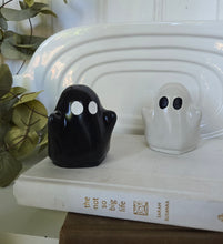 Load image into Gallery viewer, Ghost Decor- Caramel
