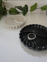 Load image into Gallery viewer, Swirl Jewelry Tray