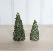 Load image into Gallery viewer, Concrete Christmas Trees - Spruce - Tree's 14/15 Featured