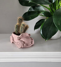 Load image into Gallery viewer, Retro Car