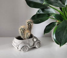 Load image into Gallery viewer, Retro Car