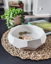 Load image into Gallery viewer, Geo Catchall Bowl