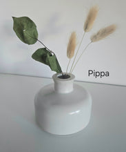 Load image into Gallery viewer, Bud Vases
