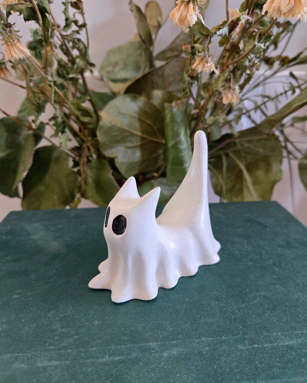 Ghost Cat Decor
