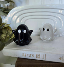 Load image into Gallery viewer, Ghost Decor- Cream

