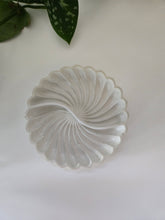 Load image into Gallery viewer, Swirl Jewelry Tray
